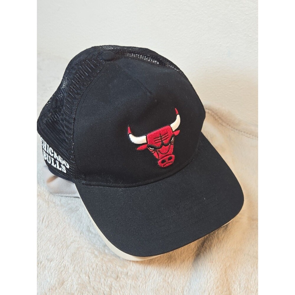 '47 Hat Mens One Size Chicago Bulls Black Red NBA Offside Trucker Snapback Cap